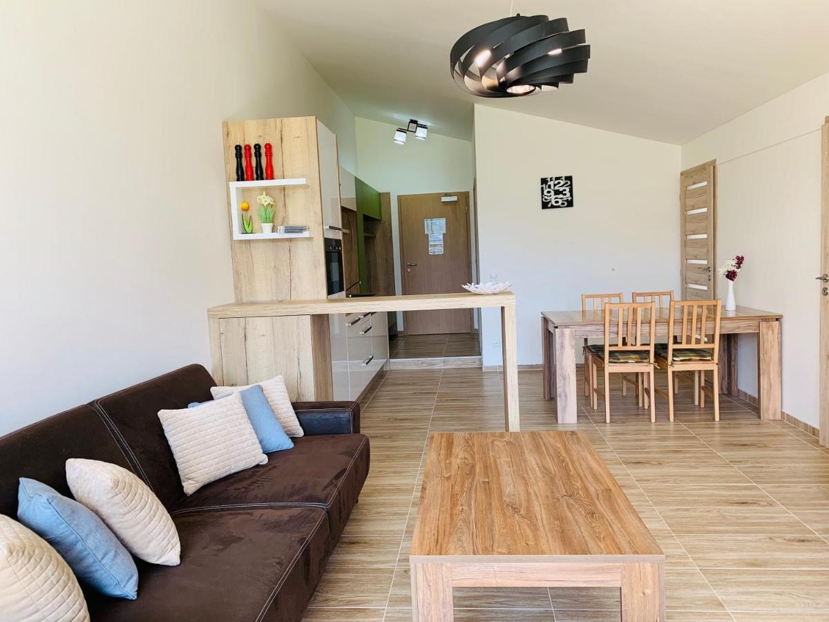 Praga Apartments & Restaurant Zell Am See-Kaprun ピーゼンドルフ エクステリア 写真