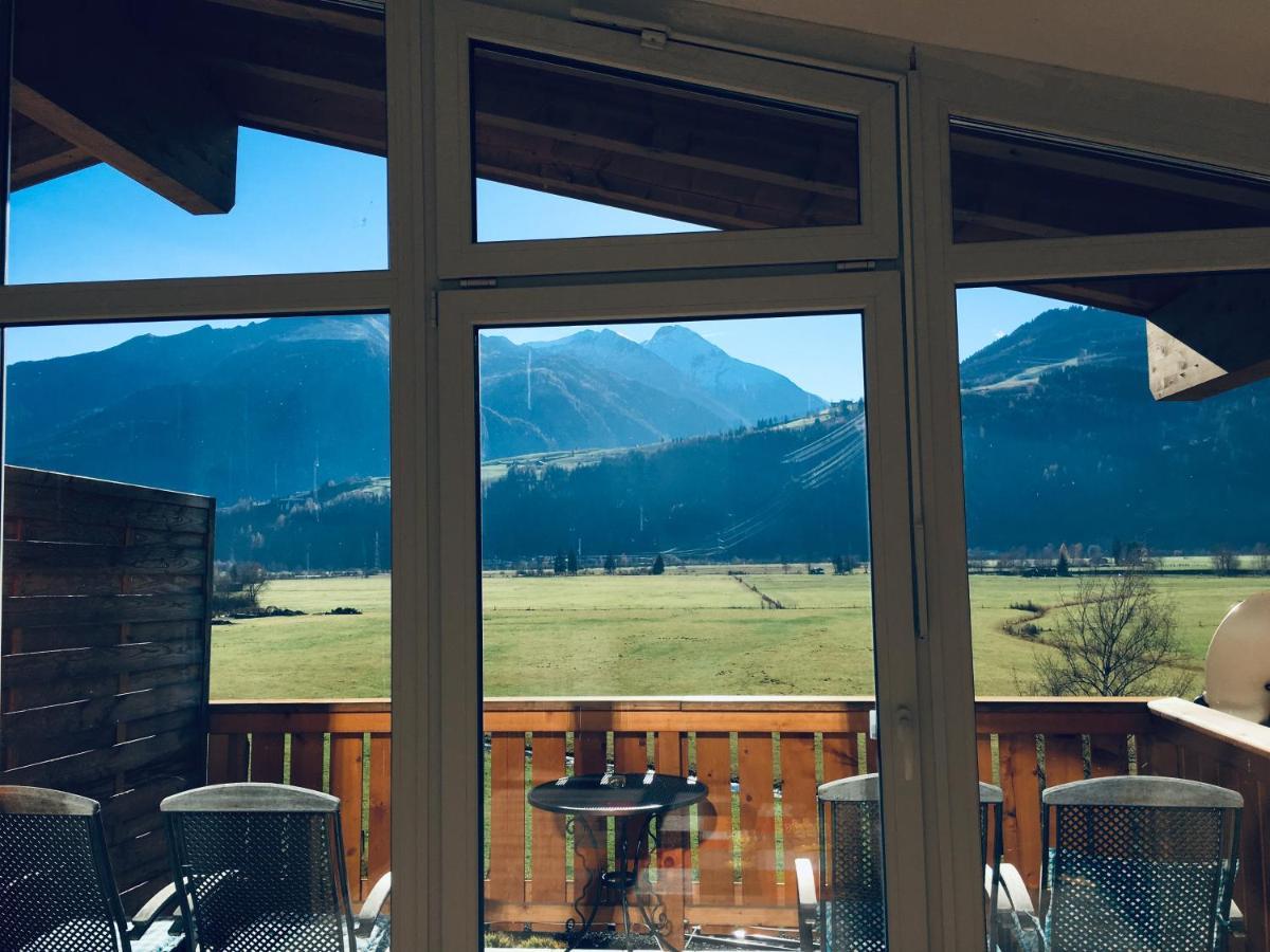 Praga Apartments & Restaurant Zell Am See-Kaprun ピーゼンドルフ エクステリア 写真