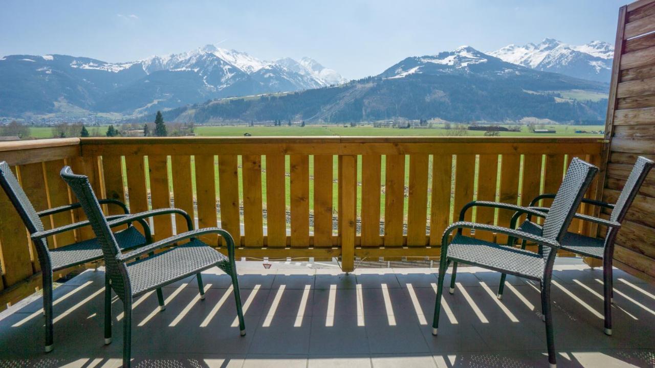 Praga Apartments & Restaurant Zell Am See-Kaprun ピーゼンドルフ エクステリア 写真