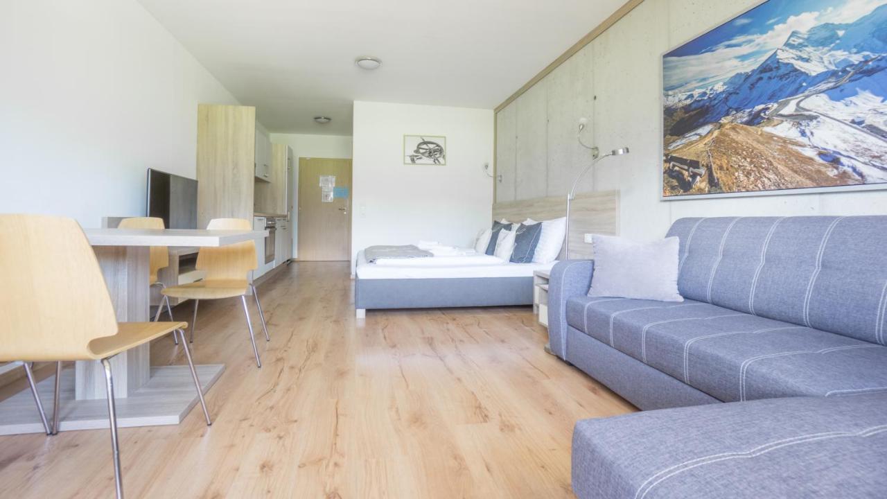Praga Apartments & Restaurant Zell Am See-Kaprun ピーゼンドルフ エクステリア 写真