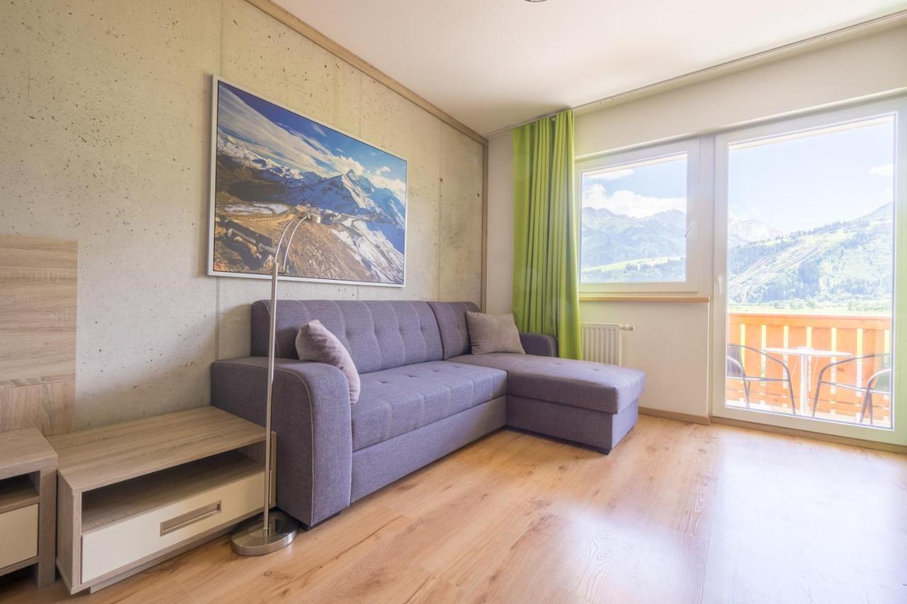 Praga Apartments & Restaurant Zell Am See-Kaprun ピーゼンドルフ エクステリア 写真
