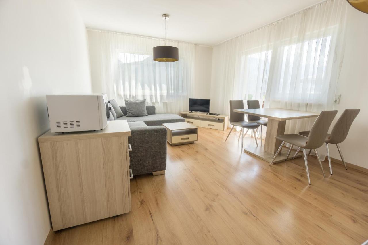 Praga Apartments & Restaurant Zell Am See-Kaprun ピーゼンドルフ エクステリア 写真
