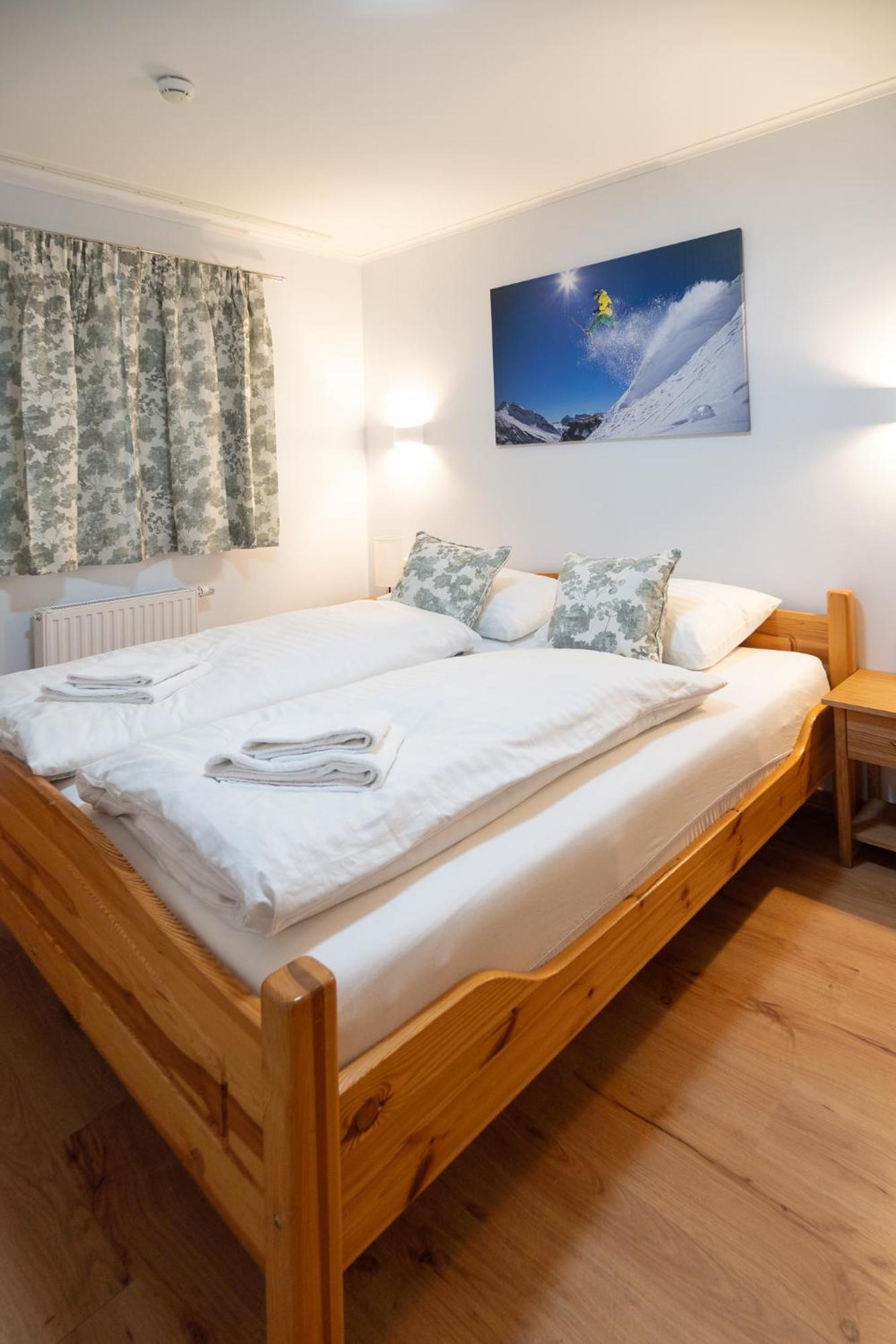 Praga Apartments & Restaurant Zell Am See-Kaprun ピーゼンドルフ エクステリア 写真
